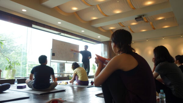 資格を取るだけで終わらない。ヨガが一生の財産になるRYT200|MySOUL8 Yoga School